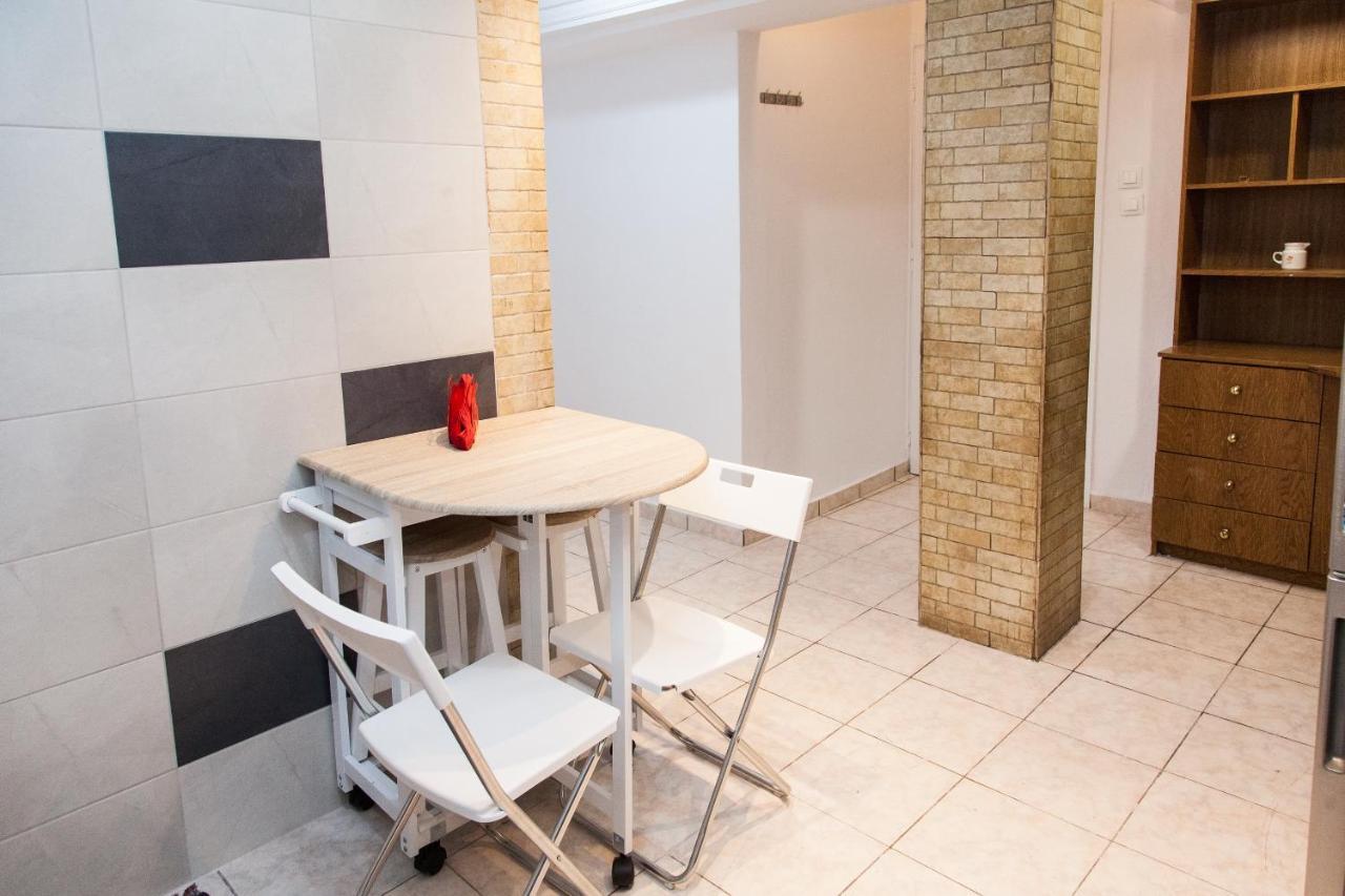 Cozy Apartment In Pireas Екстериор снимка